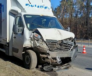 Jedna osoba została poszkodowana w porannym wypadku koło Leszna