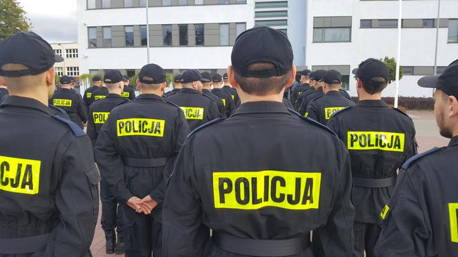 Ślubowanie policjantów w Bydgoszczy. Nasz region zasili 55 nowych funkcjonariusz!