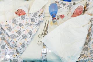 Taka ciąża to jak wygrana na loterii! W lubelskim szpitalu na świat przyszły czworaczki!