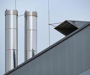 Bezpieczne i wydajne systemy kominowe w przemyśle