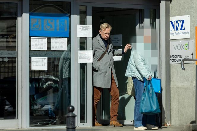 Arkadiusz Janiczek wychyla małpkę w samo południe