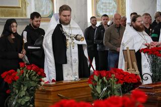 Pogrzeb małej Kiry jej mamy i babci zabitych w Mariupolu