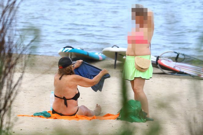 Agnieszka Fitkau-Perepeczko na plaży w Sopocie