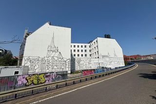 Staromiejski mural upiększył puste ściany. Widać go nawet z drugiej strony Odry