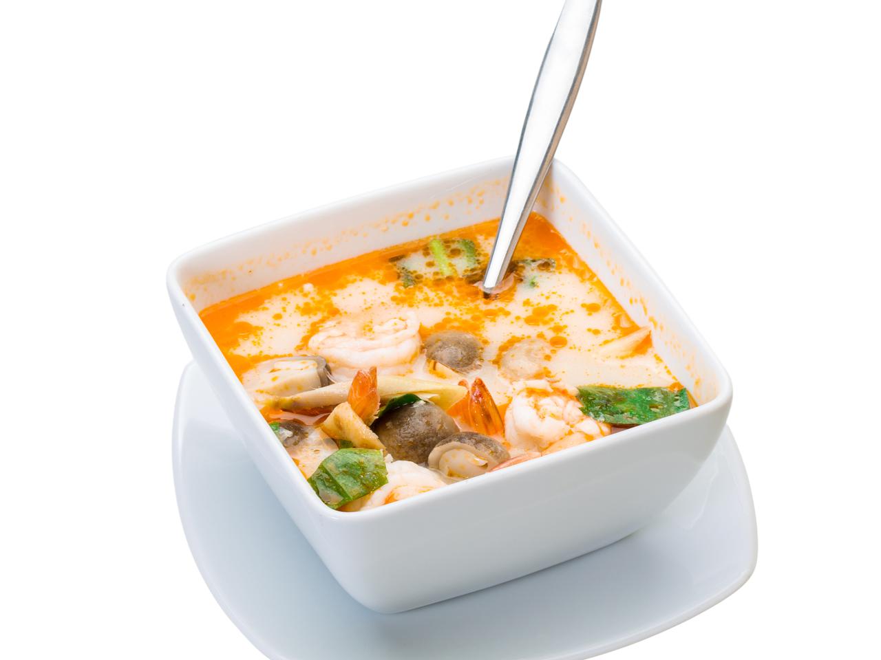 Zupa tajska z nutą imbiru: przepis