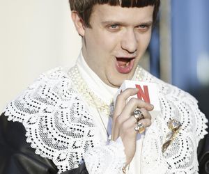 Premiera serialu 1670! Herman w gorsecie, kwiecista Dębska i Byczkowska w białych majtkach