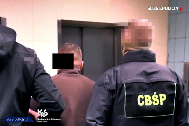 POTĘŻNA akcja policji! Mafia paliwowa została ZMIAŻDŻONA [ZDJĘCIA]