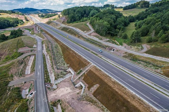 Odcinek Bolków – Kamienna Góra liczy w sumie nieco ponad 16 kilometrów długości. W dłuższym tunelu będzie odcinkowy pomiar prędkości