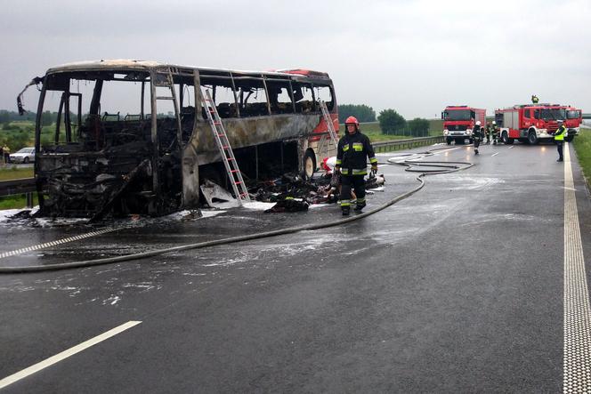 Rzeszów: Pożar autokaru na autostradzie