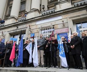   Razem przeciw przemocy. Medycy protestują w Warszawie