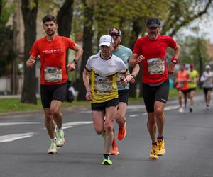 Wings for Life 2023. Tysiące biegaczy na ulicach Poznania