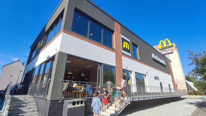 Największy McDonald's w Polsce otwarto w Legnicy. Gigantyczna restauracja ma dwa poziomy