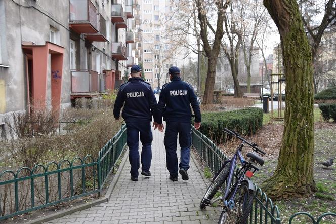 Internauta porównał policjantów do nazistowskich zbrodniarzy. Za swój wpis już przeprosił 