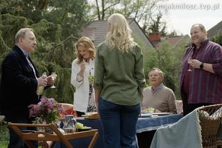 M jak miłość po wakacjach. Jagoda (Katarzyna Kołeczek), Tadeusz (Bartłomiej Nowosielski), Staszek (Sławomir Holland), Krystyna Banach (Dorota Chotecka-Pazura), Modry (Stefan Friedmann)