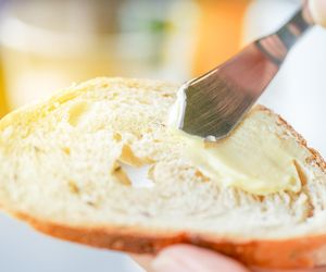 Zjedz na śniadanie zamiast chleba. Dietetyczka: Poprawisz trawienie i schudniesz