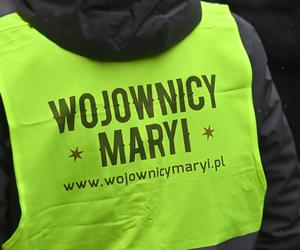 Wojownicy Maryi w pokutnej procesji różańcowej