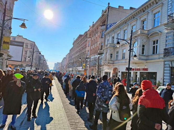 Polonez dla Łodzi. Zobacz, jak zatańczyli go mieszkańcy