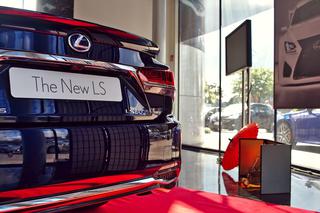 Premiera Lexus LS