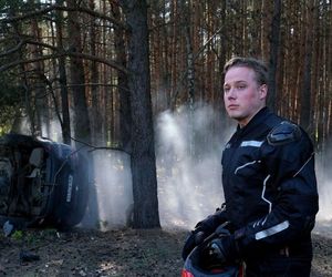 M jak miłość, odcinek 1875: To on spowoduje wypadek Franki i Pawła. Cwany bogacz Walat zostawi Zduńskich na śmierć - WIDEO, ZDJĘCIA