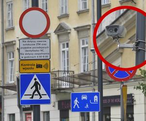 Kamery będą strzegły zakazu wjazdu na nowy Plac Pięciu Rogów. Rewolucja drogowców