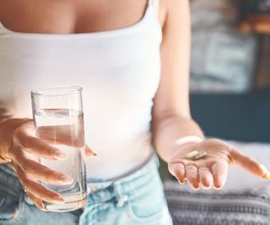 Garść suplementów po śniadaniu? Nie, każdy o innej porze i niekoniecznie z posiłkiem