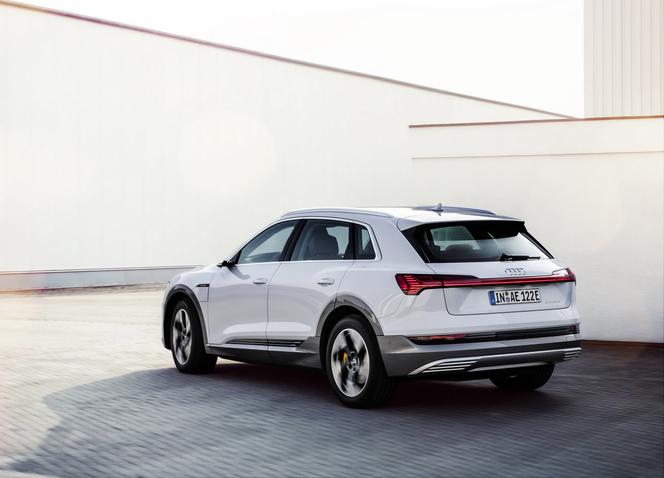 Audi e-tron 50 quattro