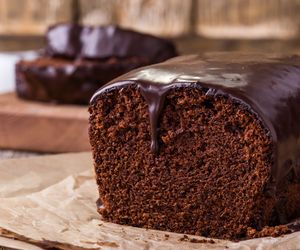 Babka jogurtowa wilgotna. Z dodatkiem kakao jest cudownie pyszna