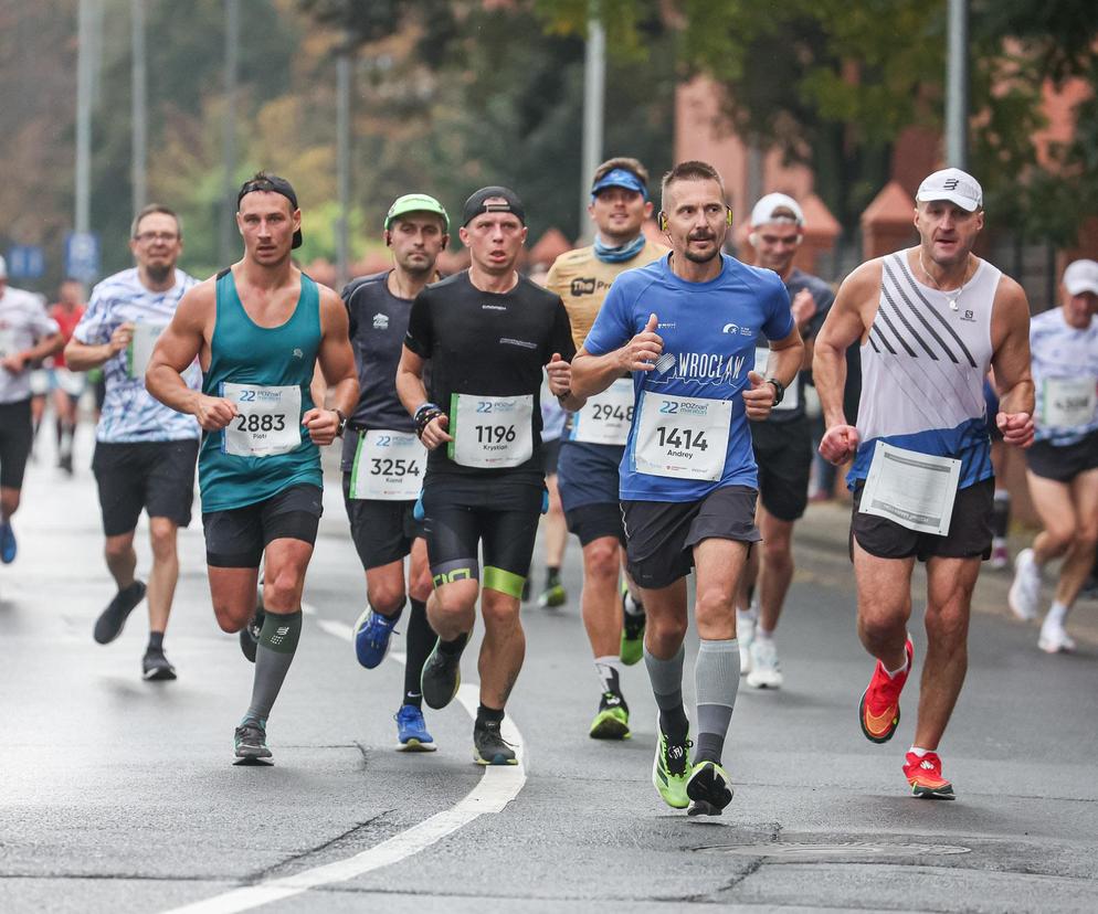 22. Poznań Maraton za nami. Tysiące biegaczy na ulicach Poznania 