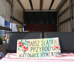 Ulicami Katowic przeszedł I Marsz Śląskiej Przyrody. Wydarzenie, jakiego jeszcze nie było