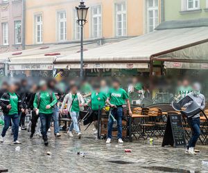 Awantura kibiców przed meczem Chelsea - Betis