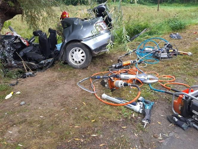 Region: Tragedia w Opatowie! W wypadku zginął 18-latek