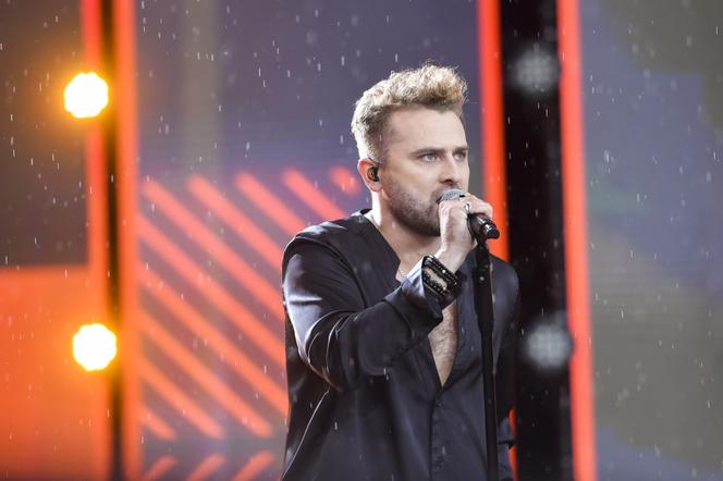 Gwiazdy we wzruszającym koncercie TVP1 „Wierzę w lepszy świat”. Dawno niewidziany Ryszard Rynkowski!