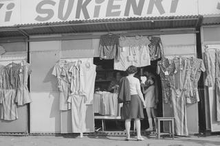 QUIZ PRL. Te ubrania wyszły z mody, a były hitem w Polsce Ludowej. Czy je pamiętasz?