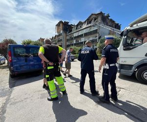 Tak wygląda w środku spalony blok w Ząbkach. Policja pokazała wszystko