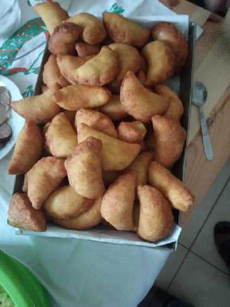 Karmimy pierogami naszych obrońców