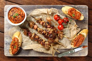 Wiosenny grill bez stresu - wszystko gotowe, zanim przyjdą goście