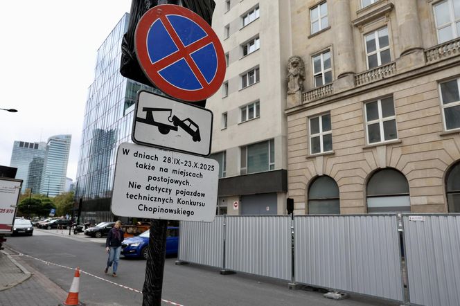 Turyści szukają śladów Chopina. Świat zjeżdża do nas na koncerty, a tu wszystko rozkopane!