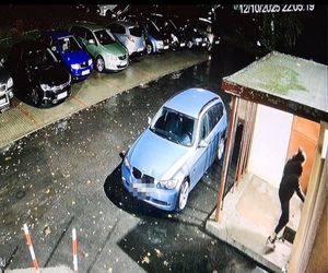 Seria napadów w Łodzi. Kobiety boją się wracać same do domów