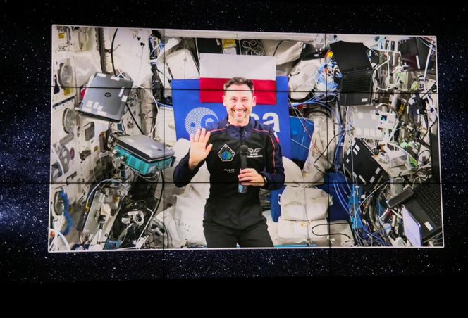 Sławosz Uznański-Wiśniewski co jadł w kosmosie?