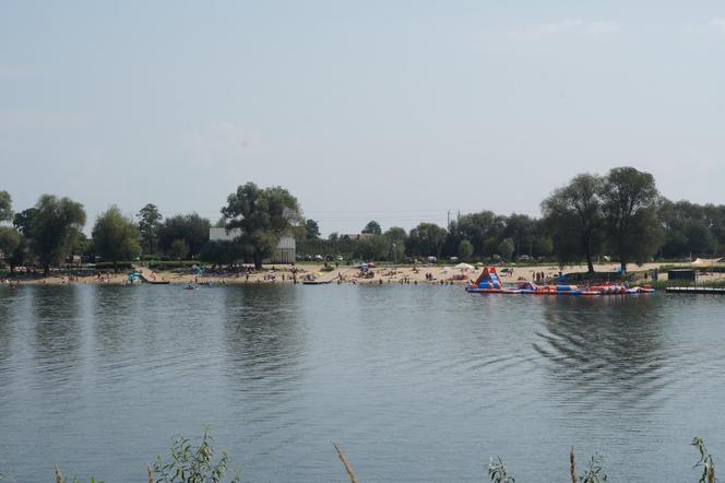 Koniec wakacji, ale nie sezonu kąpielowego. Weekend nad wodą w Przylasku Rusieckim