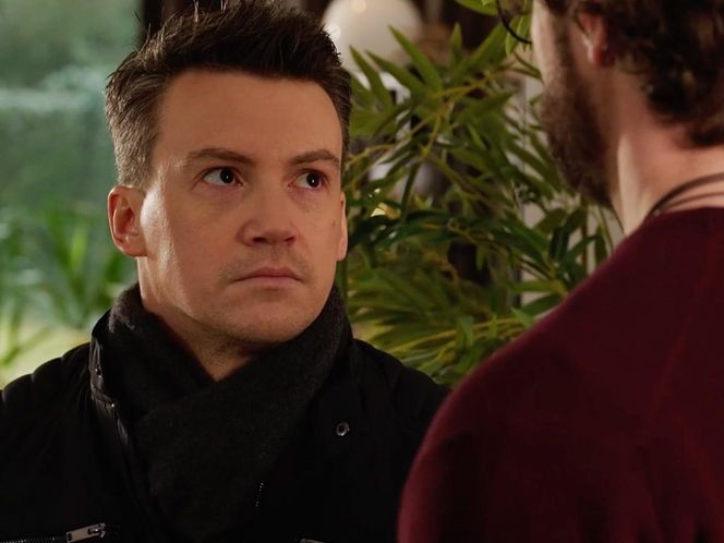 M jak miłość, odcinek 1859 kulisy serialu: Jakub (Krzysztof Kwiatkowski), Mariusz (Mateusz Mosiewicz) 