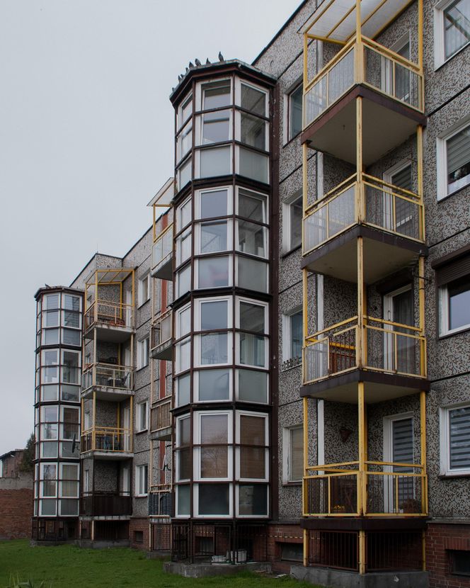 Blok przy Fredry 7 w Katowicach przed termomodernizacją