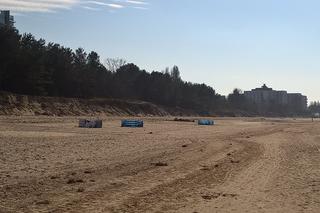 Pierwsze parawany na plaży w Międzyzdrojach