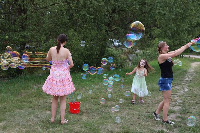 Niezwykły piknik przy Stawie w Lasocinie. Zobacz zdjęcia i relację! #DziałamyRazem