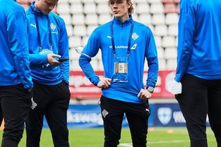 Kapitan mistrza Islandii ma wiele talentów