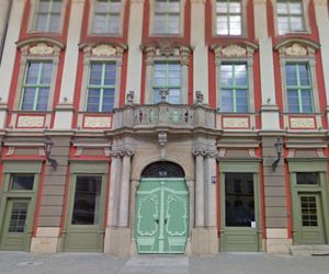 Kupiła zabytkowe sztućce za 35 tys. złotych. Dyrektorka muzeum we Wrocławiu z dymisją
