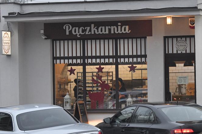 Amant zabrał żonę na pączki 