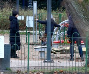 Całuśny mąż Kaczyńskiej nie dał jej wytchnienia pod jemiołą 