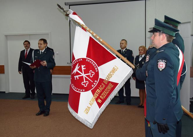 79 nowych celników w szeregach podkarpackiej KAS