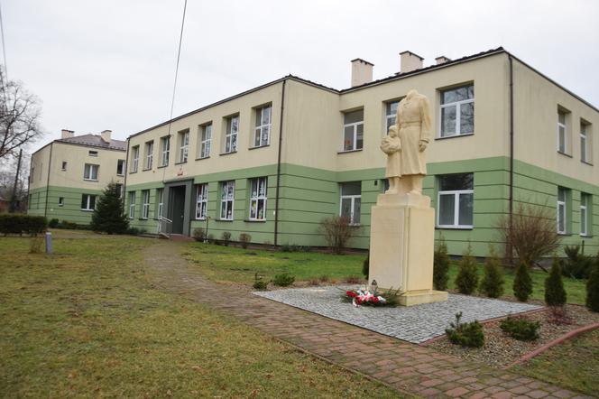 Urwali głowę generałowi